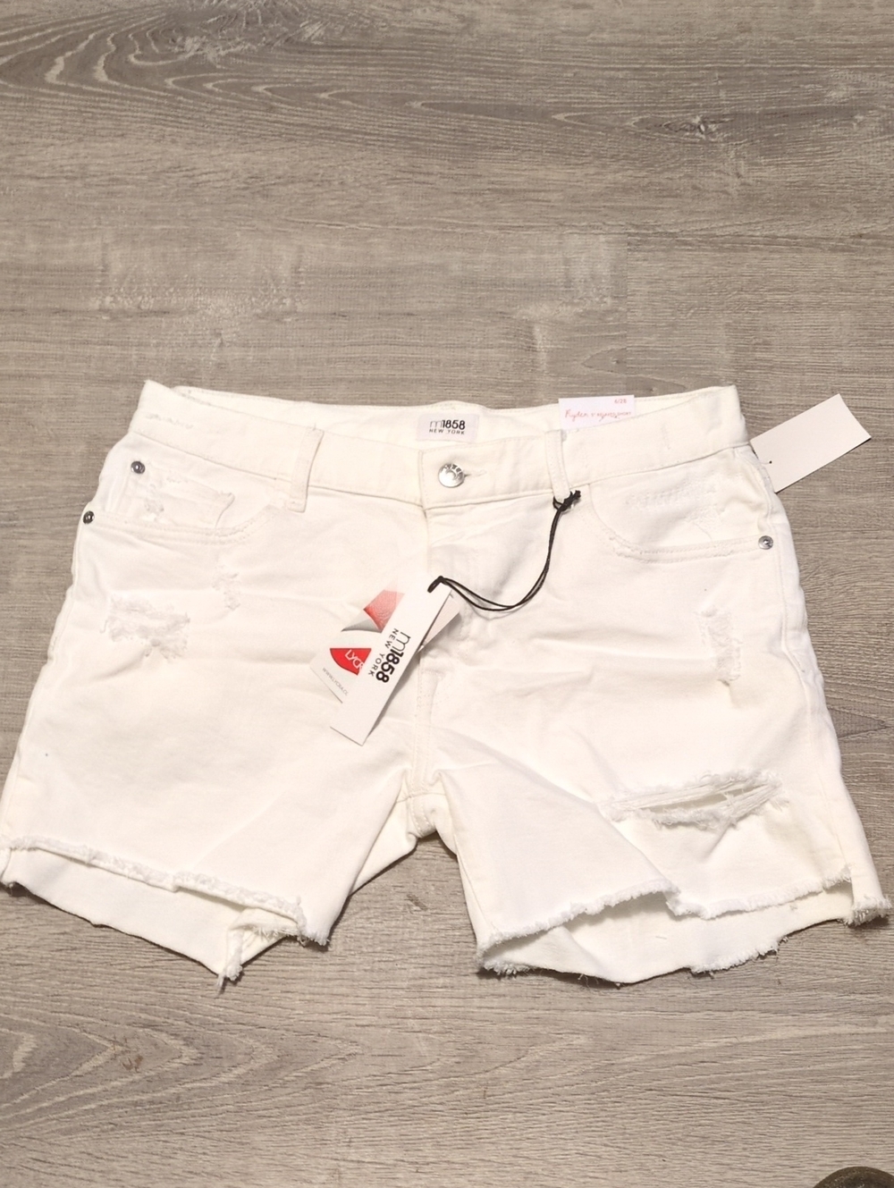 M1858 White Distressed Ryder Relaxed Shorts Size 6/28